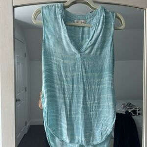 Cloth & Stone Light Blue Tie Dye short sleeve blouse Size XS
